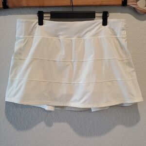 Lululemon Athletica Page Rival Light Yellow (Almost Cream Looking) Skirt Size 14